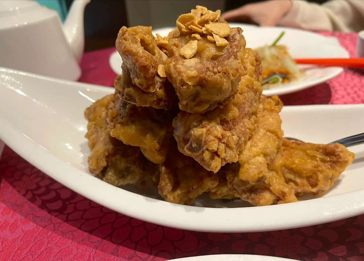 Deep Fried Pork Spare Ribs with Garlic 蒜香骨